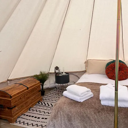 Mullichain Glamping Luxe tent St Mullins